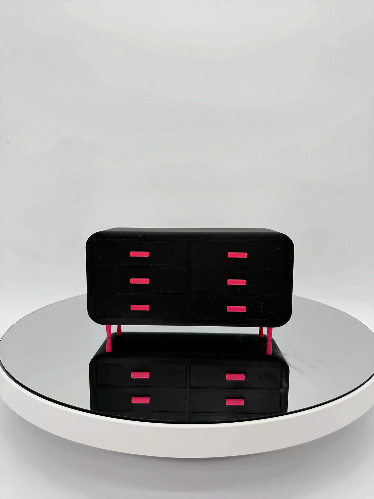 Dresser_BlackSparkle_HotPink